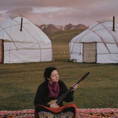 Zalkar Yurt Camp Hotel Song-Kul Exterior foto