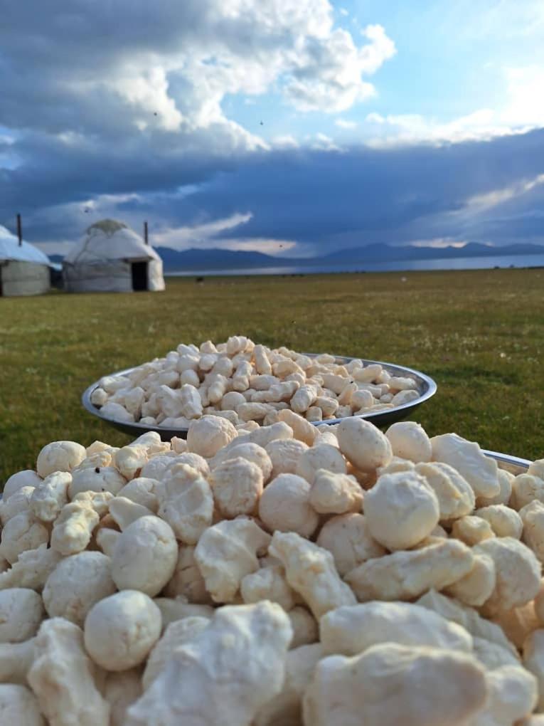 Zalkar Yurt Camp Hotel Song-Kul Exterior foto