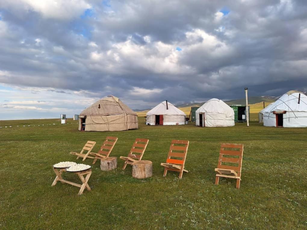 Zalkar Yurt Camp Hotel Song-Kul Exterior foto