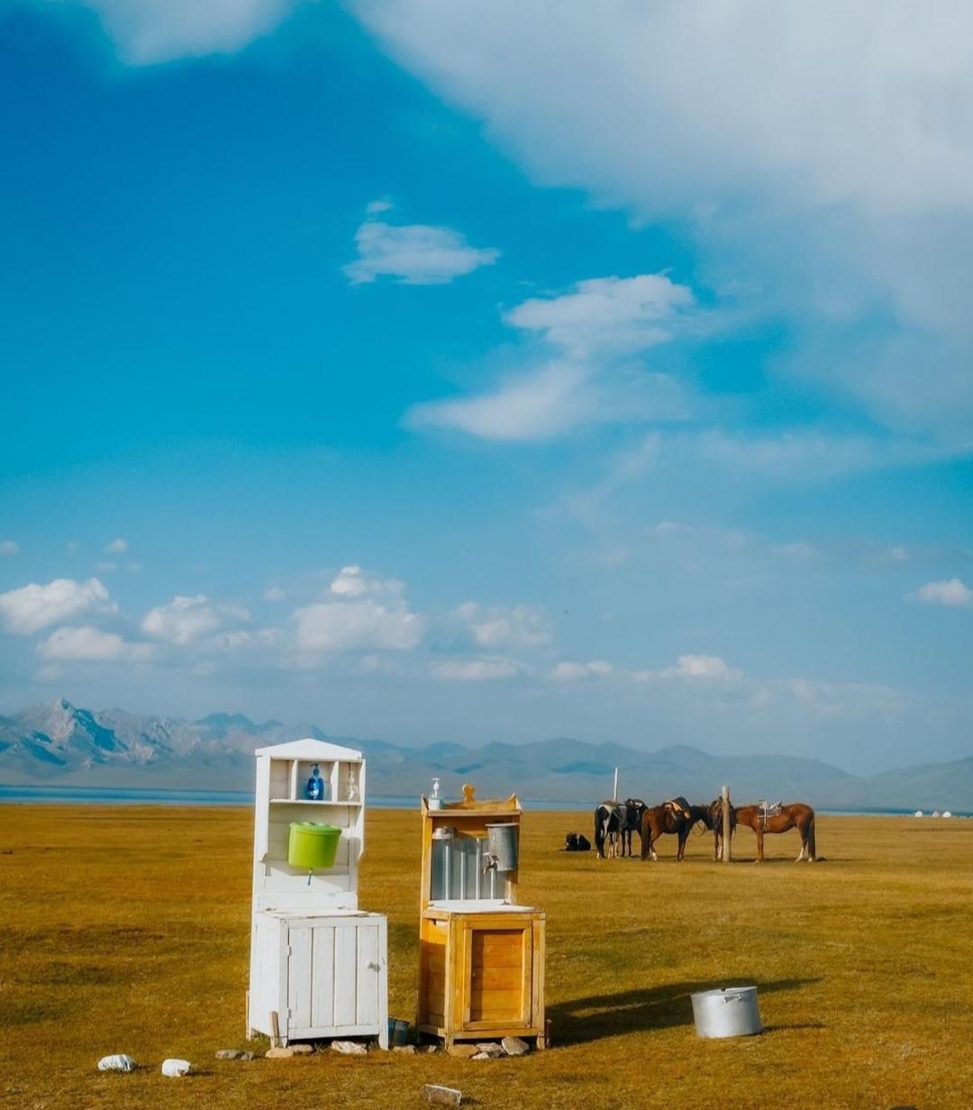Zalkar Yurt Camp Hotel Song-Kul Exterior foto